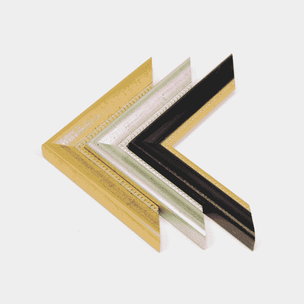 Barockrahmen mit Perlstab in Gold, Silber und Schwarz, kunstvoll verzierte Ecken.